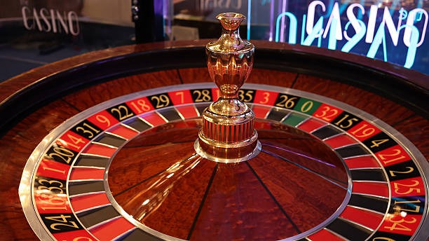 Paytable and symbol values